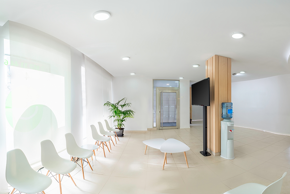 クリニック（歯科・内科・整骨院）